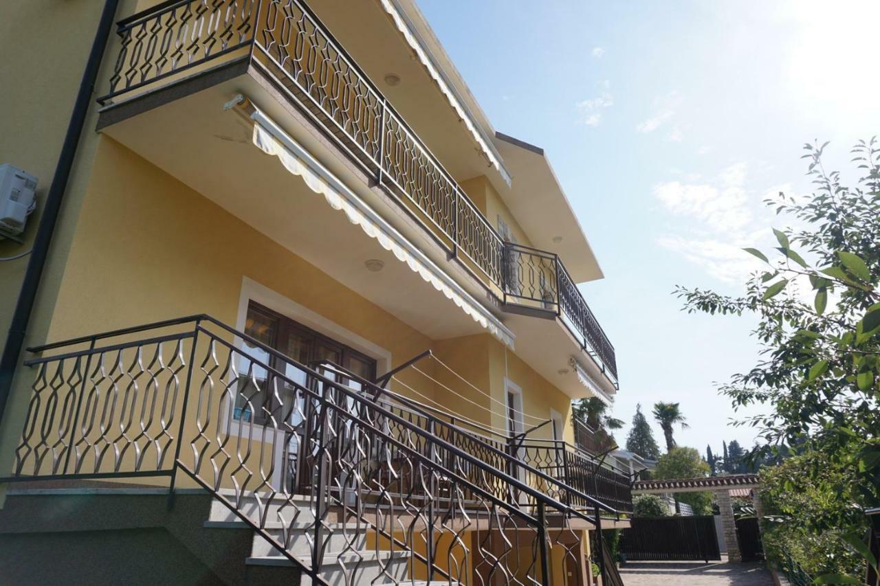 Mariella Hotel Basanija Ngoại thất bức ảnh