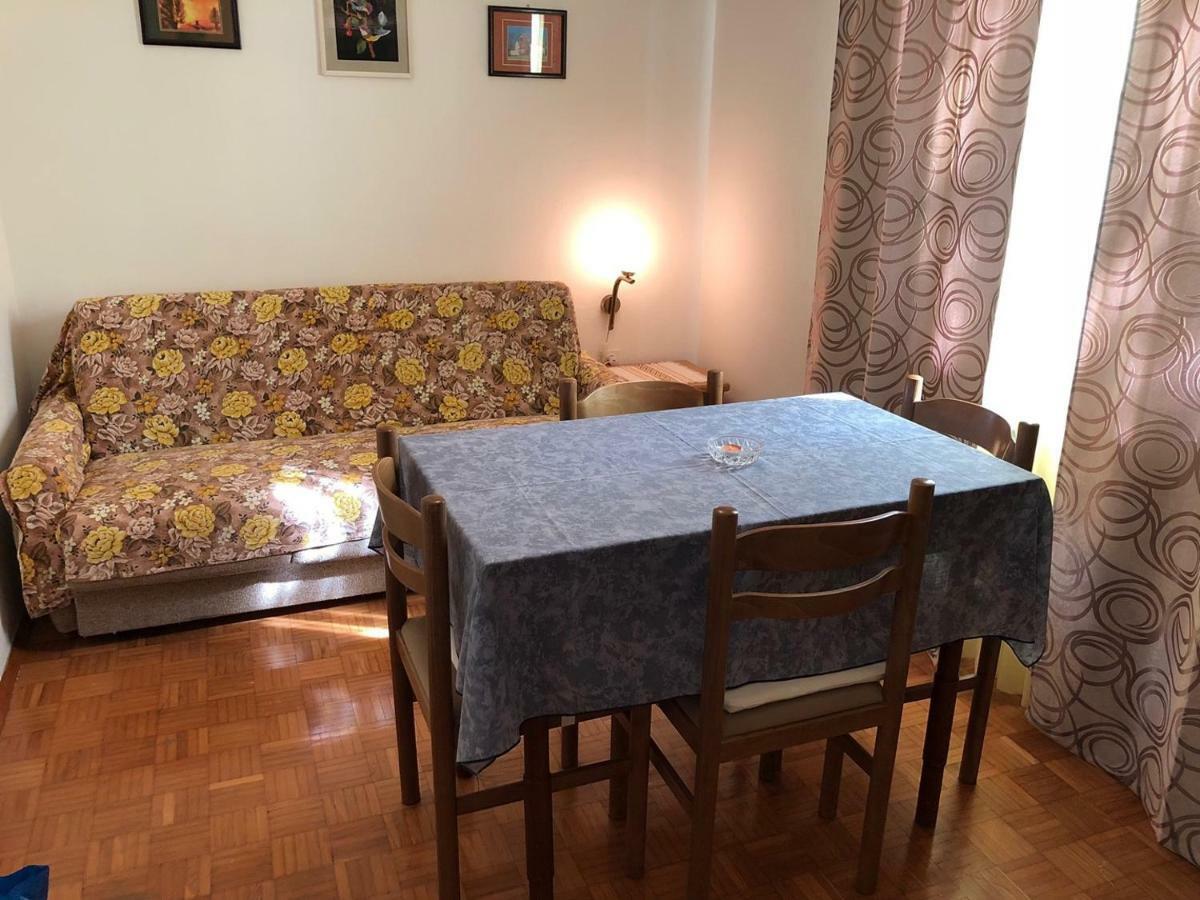 Mariella Hotel Basanija Ngoại thất bức ảnh