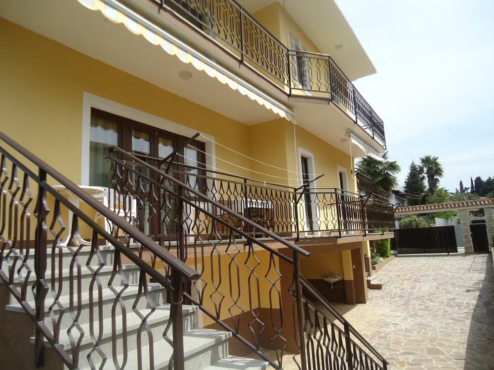 Mariella Hotel Basanija Ngoại thất bức ảnh